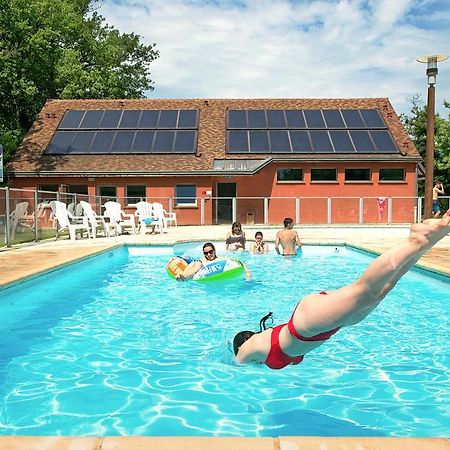 Onlycamp Le Pont Romain Yvré-lʼÉvêque 外观 照片