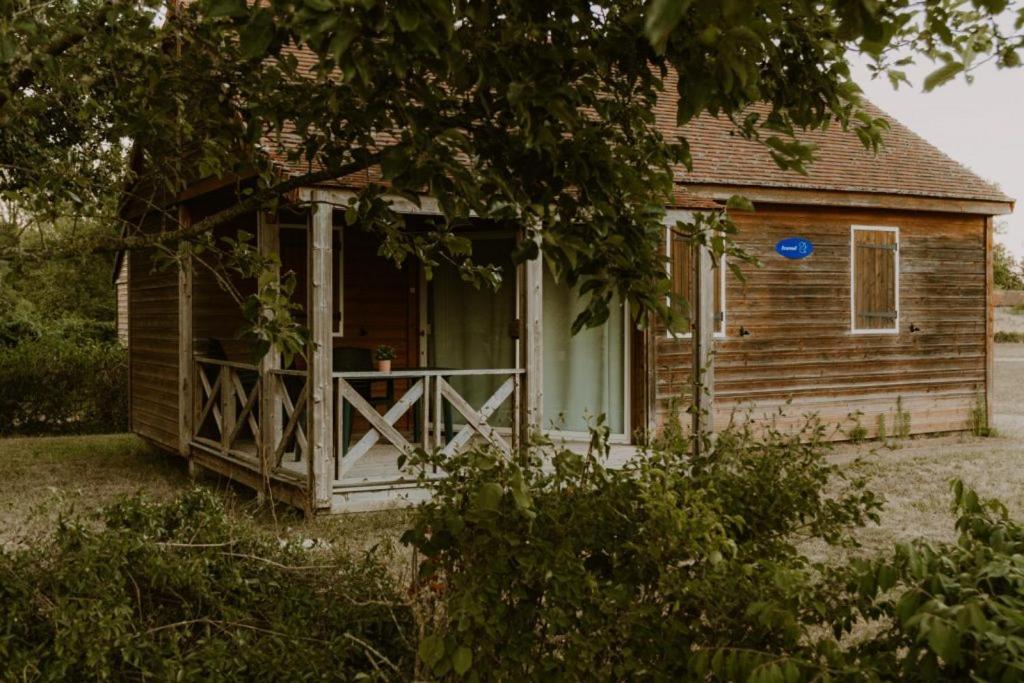 Onlycamp Le Pont Romain Yvré-lʼÉvêque 外观 照片