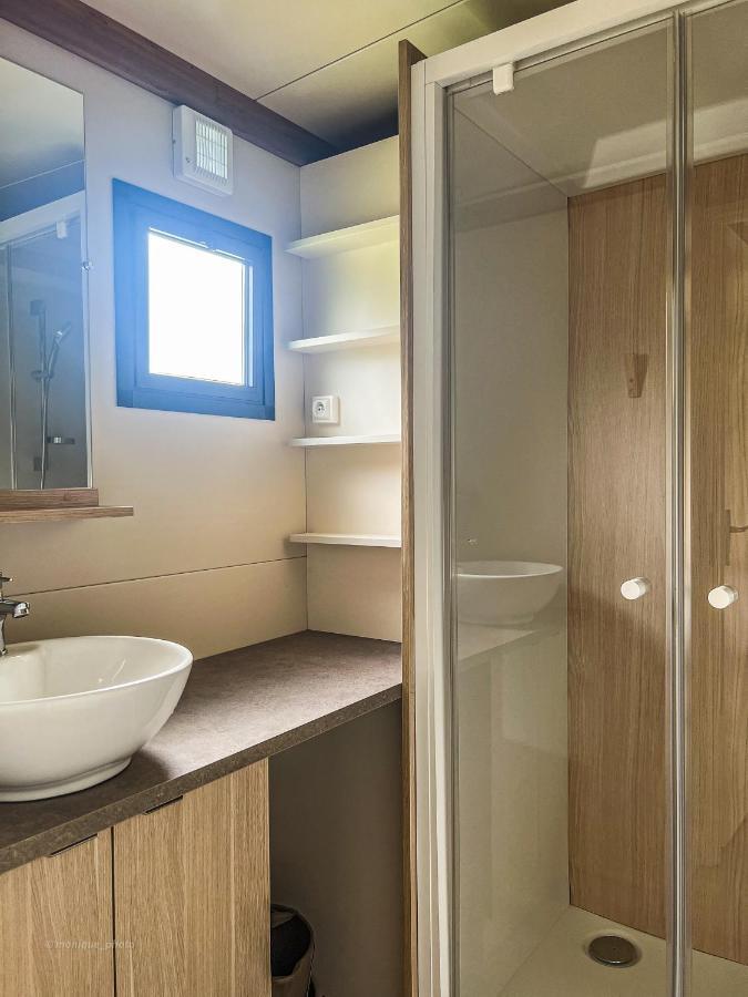 Onlycamp Le Pont Romain Yvré-lʼÉvêque 外观 照片